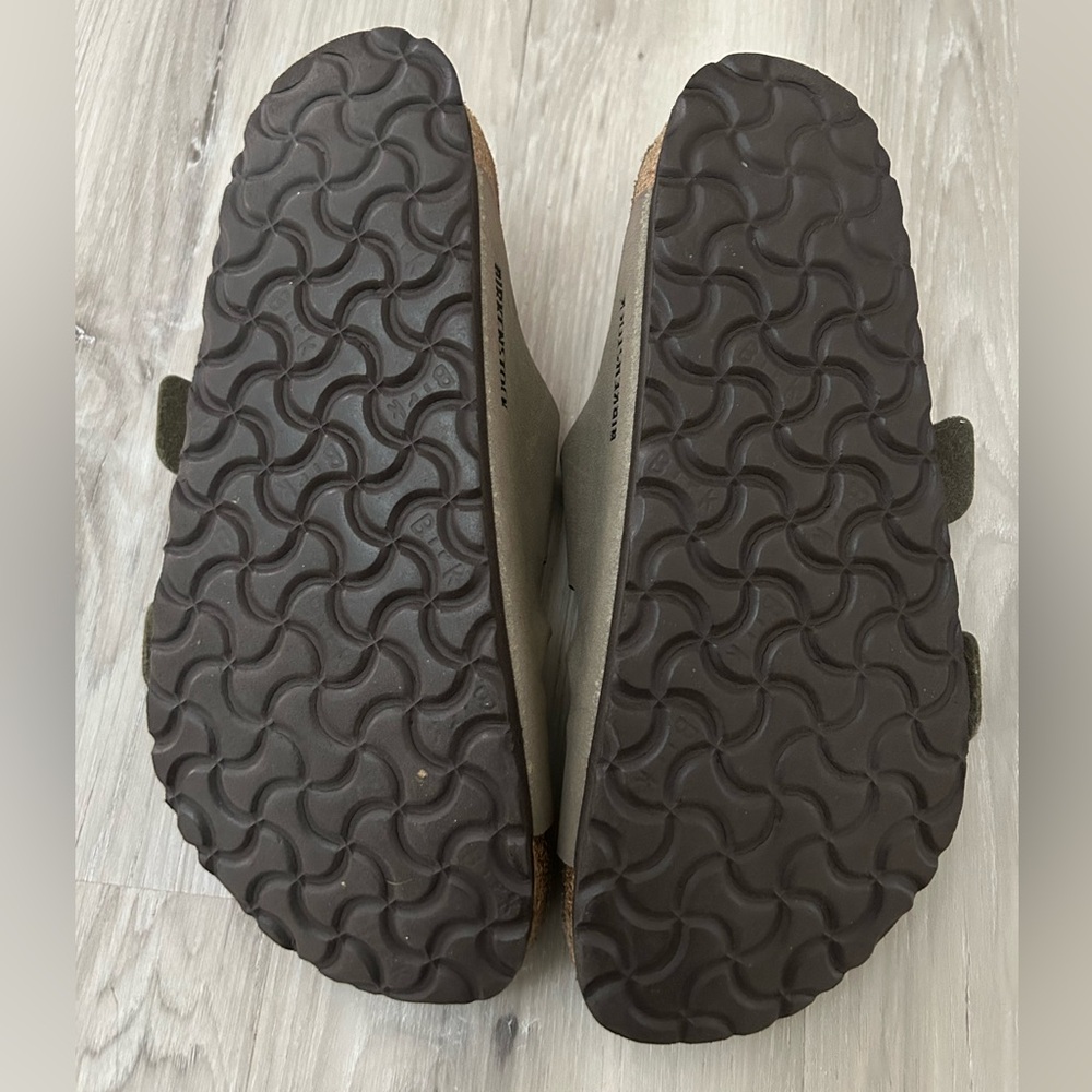 Birkenstock Arizona Taupe Sandals with Bronze Buckles - Picture 4 of 4